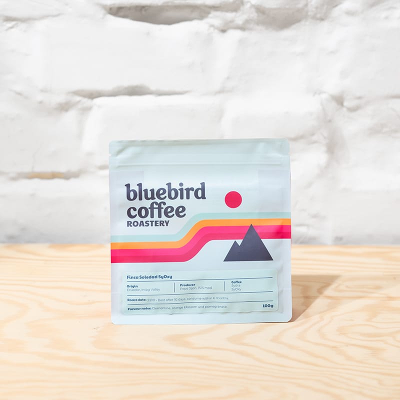 Specialty Coffee Bohnen aus Ecuador "Finca Soledad SyOxy" geröstet von Bluebird Coffee Roastery.